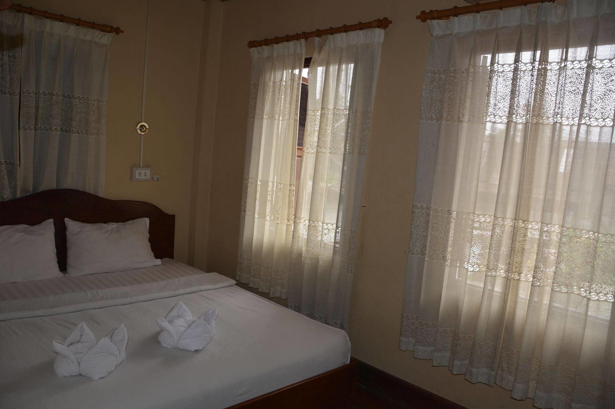 Silikhane Guesthouse لوانغ برابانغ المظهر الخارجي الصورة