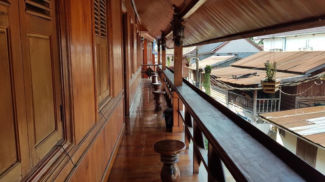 Silikhane Guesthouse لوانغ برابانغ المظهر الخارجي الصورة
