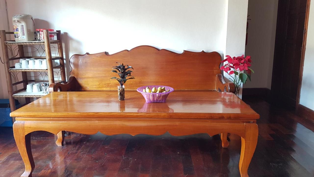 Silikhane Guesthouse لوانغ برابانغ المظهر الخارجي الصورة