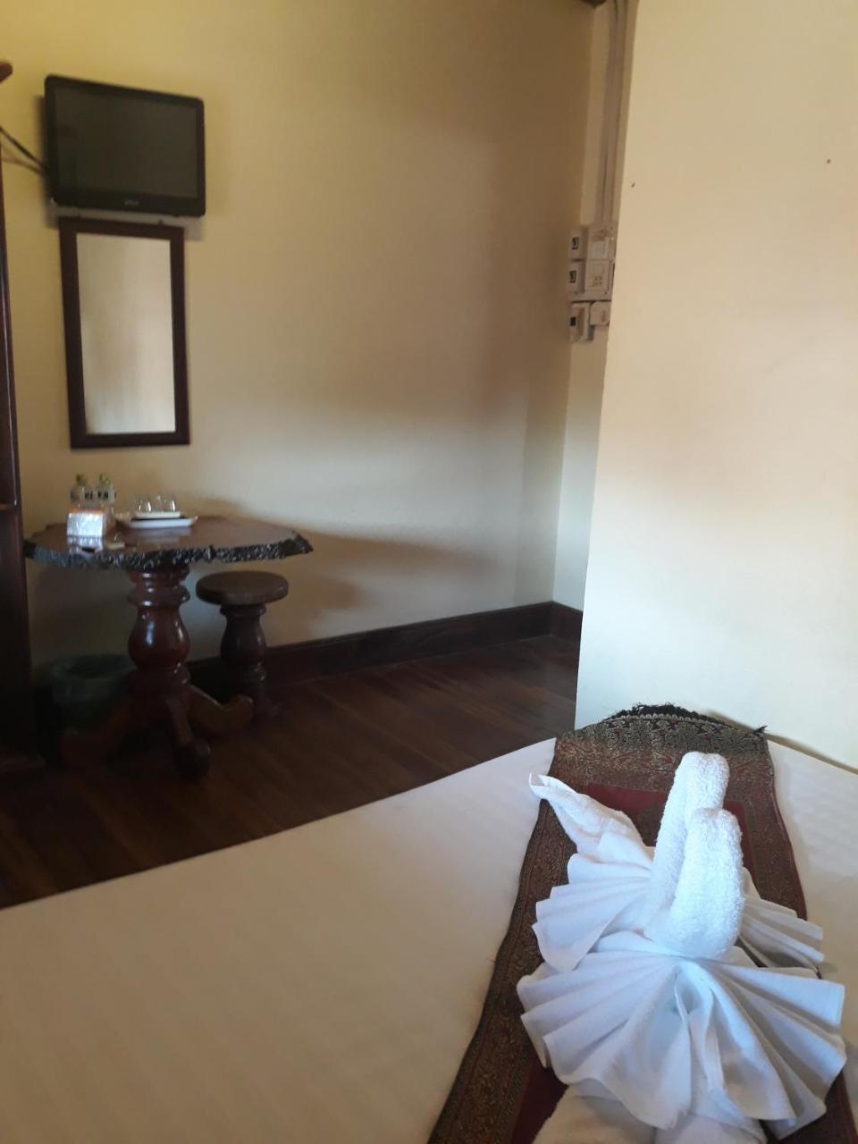 Silikhane Guesthouse لوانغ برابانغ المظهر الخارجي الصورة