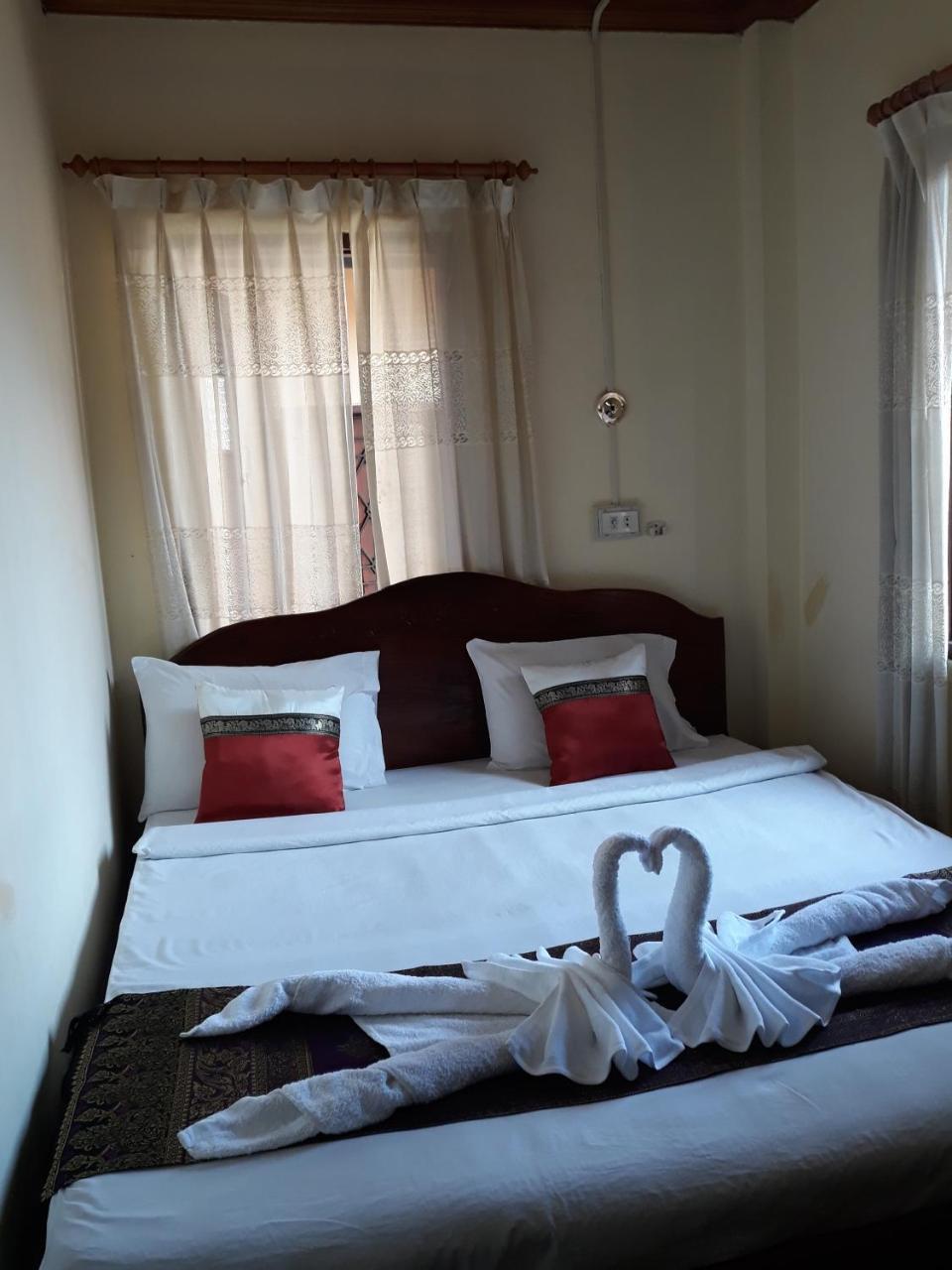 Silikhane Guesthouse لوانغ برابانغ المظهر الخارجي الصورة