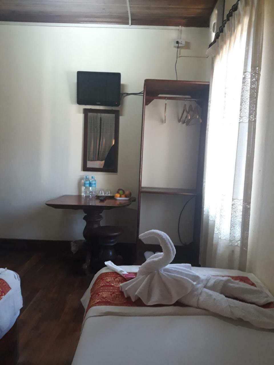 Silikhane Guesthouse لوانغ برابانغ المظهر الخارجي الصورة